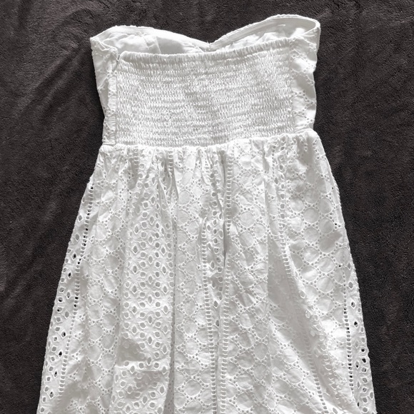 Eyelet mini dress - Picture 3 of 4